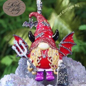 Kirks Folly 𝐃𝐀𝐑𝐋𝐀 THE GNOME HallowenTrick Or Treat Magnetic Enhancer Silver